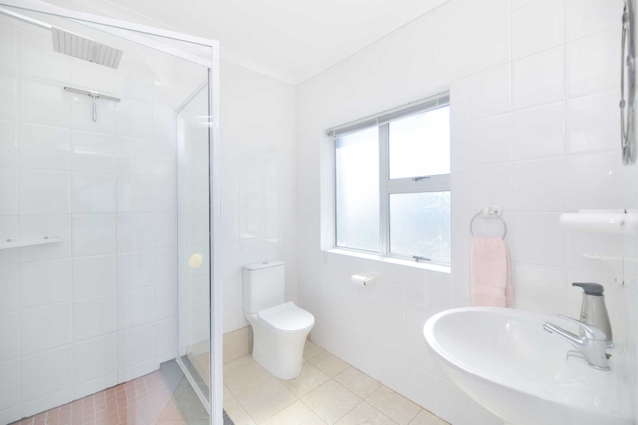 5 Bedroom Property for Sale in Kleinbaai Western Cape